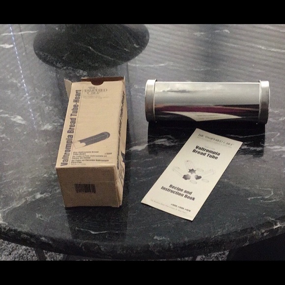 Pampered Chef Valtrompia Bread Tube-HEART - Picture 2 of 3